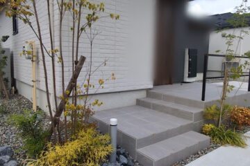おしゃれなアプローチ・植栽