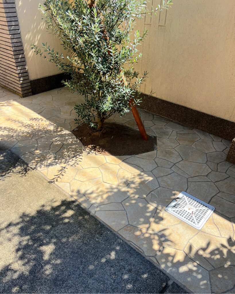 石貼り舗装材