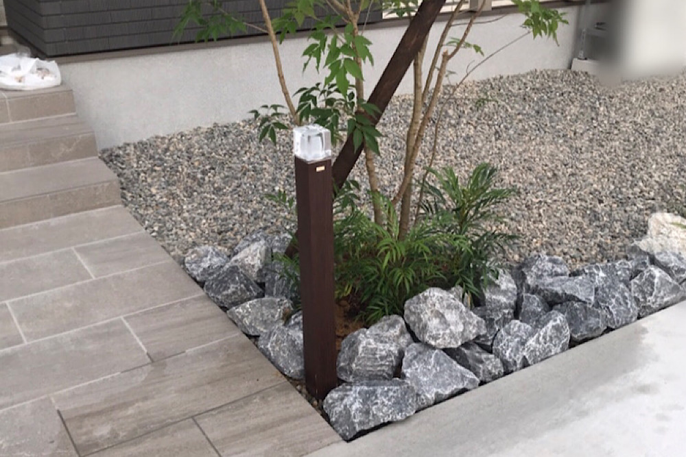 植栽工事・ポールライト・照明・ゴロタ石