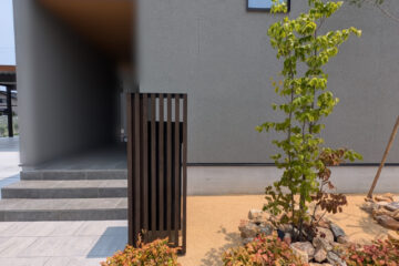 機能門柱 三協アルミ フレムスlight 木調門柱