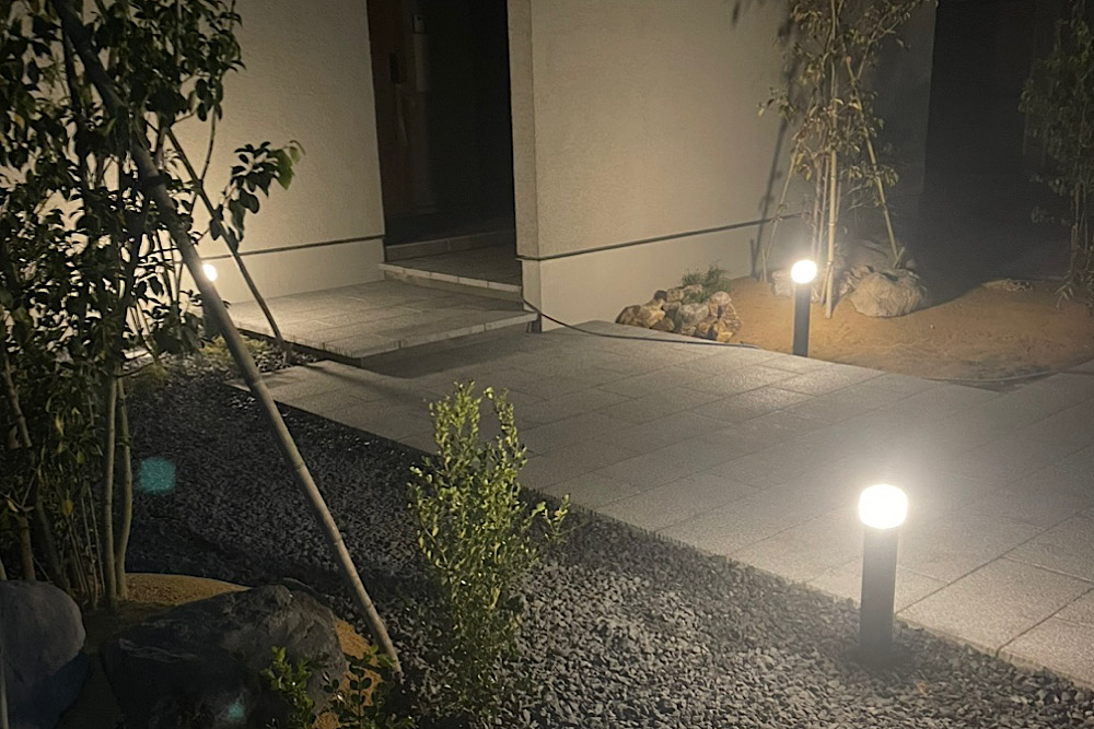 アプローチ 照明 ポールライト ライティング 富山外構